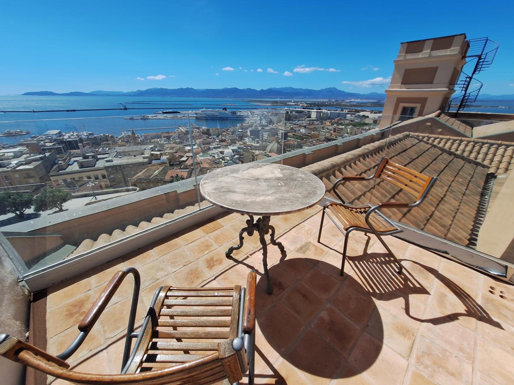 Hotel Palazzo Boyl 1840 Cagliari Zewnętrze zdjęcie